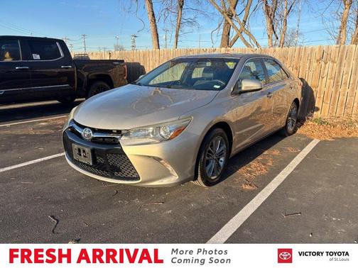 2016 Toyota Camry SE