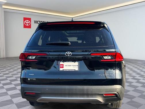 2025 Toyota Grand Highlander Platinum
