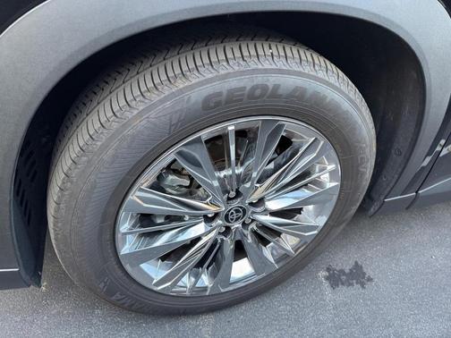 2025 Toyota Grand Highlander Platinum