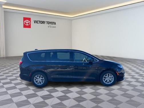 2025 Chrysler Pacifica L