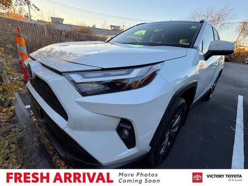 2022 Toyota RAV4 Hybrid XLE Premium