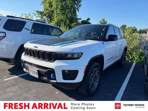 2022 Jeep Grand Cherokee 4xe Trailhawk