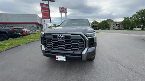 2025 Toyota Tundra Hybrid Platinum