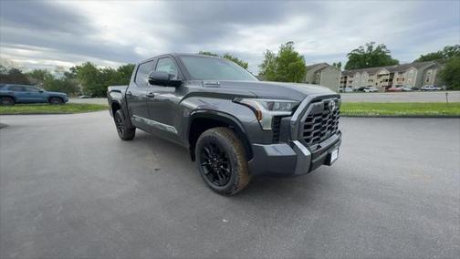 2025 Toyota Tundra Hybrid Platinum