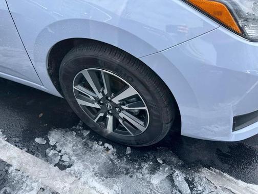 2025 Nissan Versa 1.6 SV