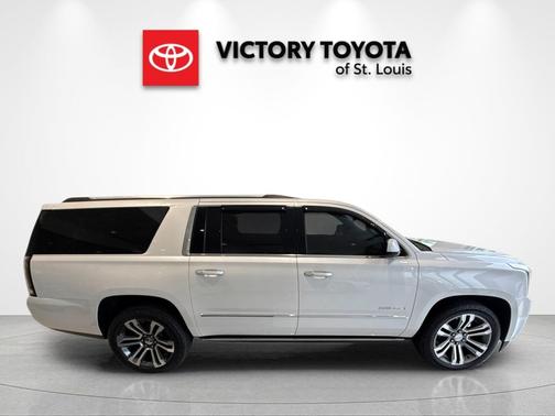 White Frost Tricoat 2018 GMC Yukon XL Denali