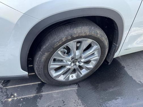 2023 Toyota Highlander Hybrid Limited