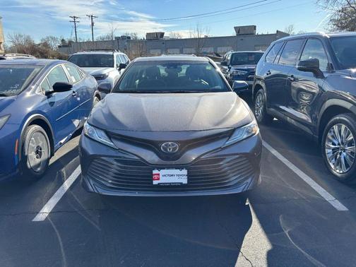 2018 Toyota Camry Hybrid XLE