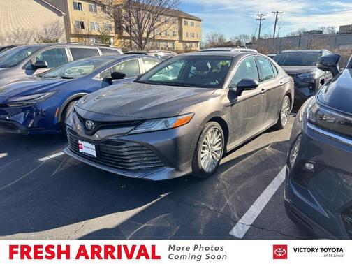 2018 Toyota Camry Hybrid XLE