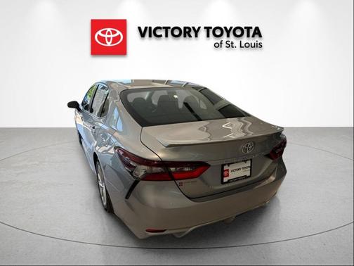 Celestial Silver Metallic 2024 Toyota Camry SE
