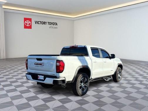 2024 GMC Canyon AT4