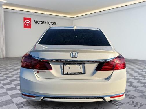 2017 Honda Accord Hybrid Base