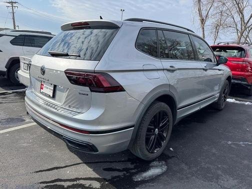 2022 Volkswagen Tiguan 2.0T SE R-Line Black 4MOTION