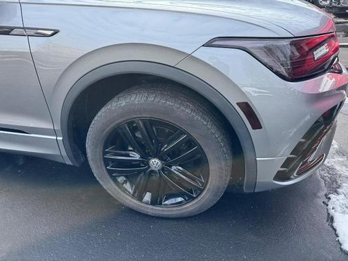 2022 Volkswagen Tiguan 2.0T SE R-Line Black 4MOTION