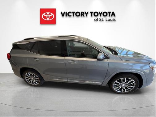 Sterling Metallic 2024 GMC Terrain Denali