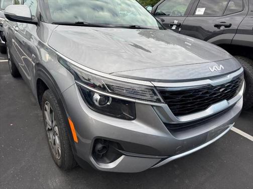 2022 Kia Seltos EX