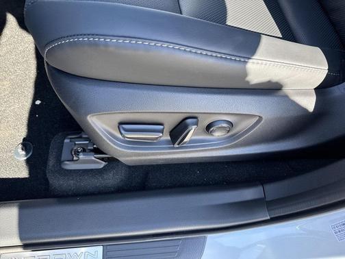 2025 Toyota Crown Platinum