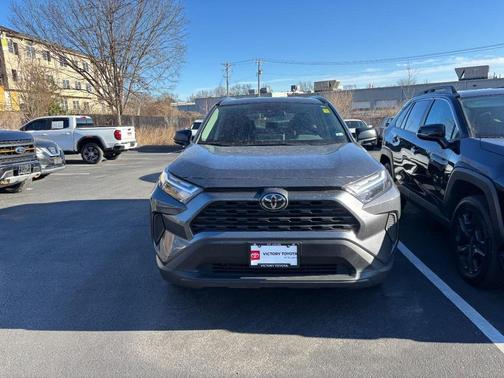 2025 Toyota RAV4 Hybrid SE