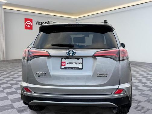 2017 Toyota RAV4 Hybrid Limited