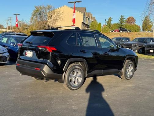 2025 Toyota RAV4 Hybrid XLE