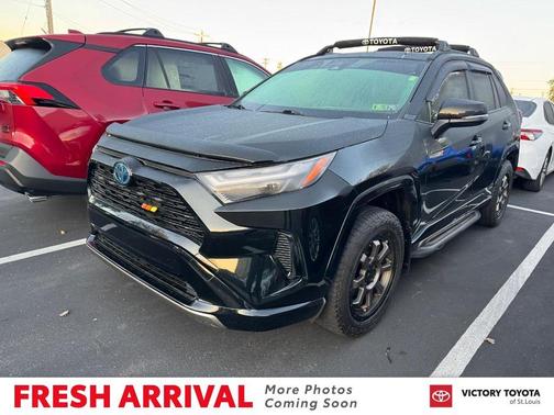 2022 Toyota RAV4 Hybrid SE