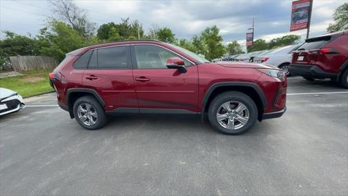 2022 Toyota RAV4 Hybrid LE