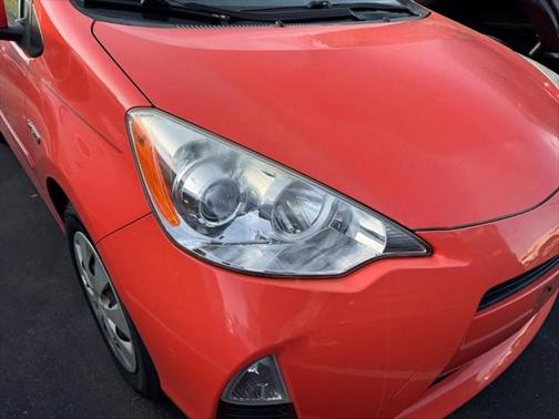 2014 Toyota Prius c Two