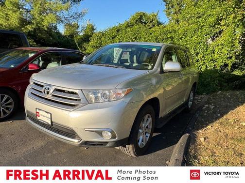 2011 Toyota Highlander SE