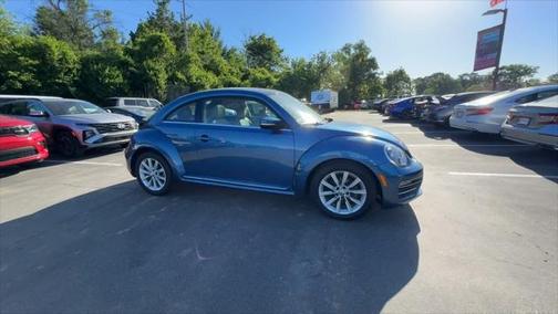 2019 Volkswagen Beetle 2.0T SE