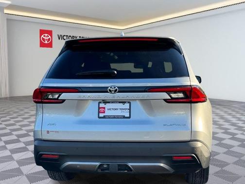 2024 Toyota Grand Highlander Platinum