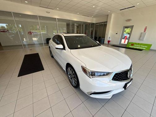 Platinum White Pearl 2019 Acura TLX Technology