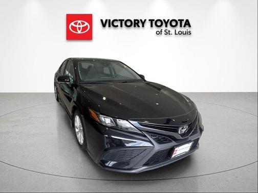 Midnight Black Metallic 2024 Toyota Camry SE