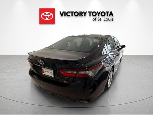 Midnight Black Metallic 2024 Toyota Camry SE