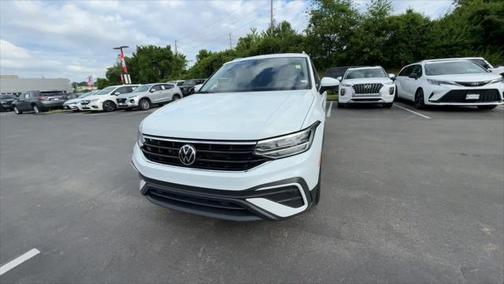 2024 Volkswagen Tiguan 2.0T SE