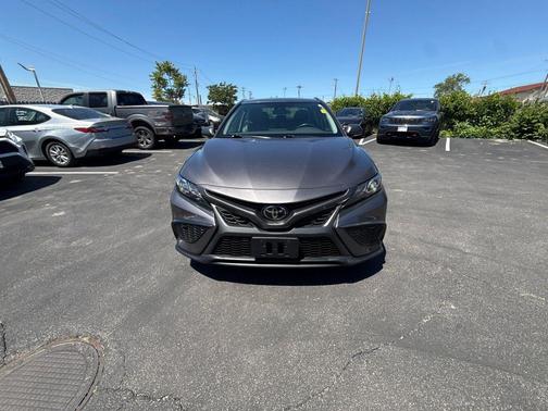 Predawn Gray Mica 2023 Toyota Camry SE