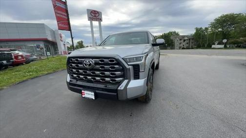 2025 Toyota Tundra Hybrid Platinum