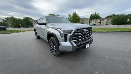2025 Toyota Tundra Hybrid Platinum