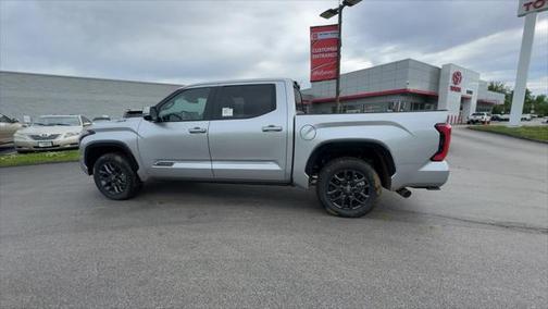 2025 Toyota Tundra Hybrid Platinum