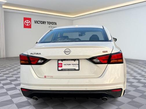 2024 Nissan Altima SR FWD