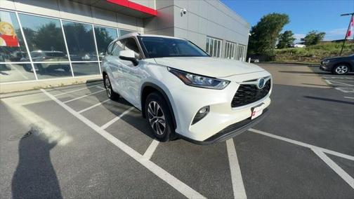 2020 Toyota Highlander Hybrid XLE