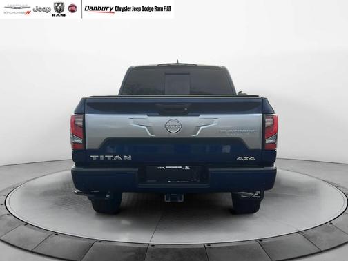 2024 Nissan Titan Platinum Reserve