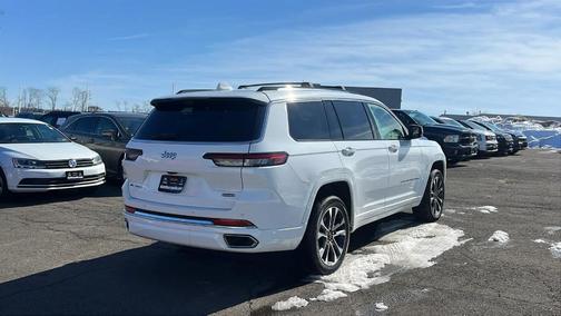 2022 Jeep Grand Cherokee L Overland