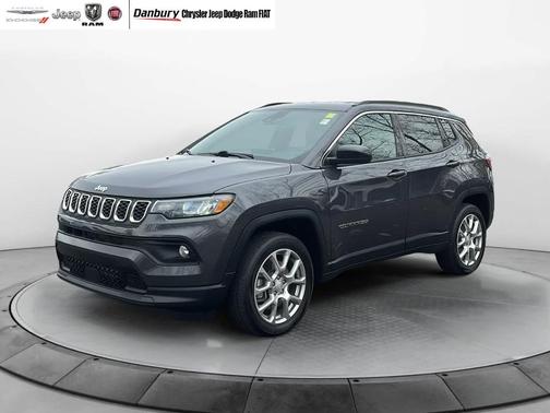 2024 Jeep Compass Latitude Lux