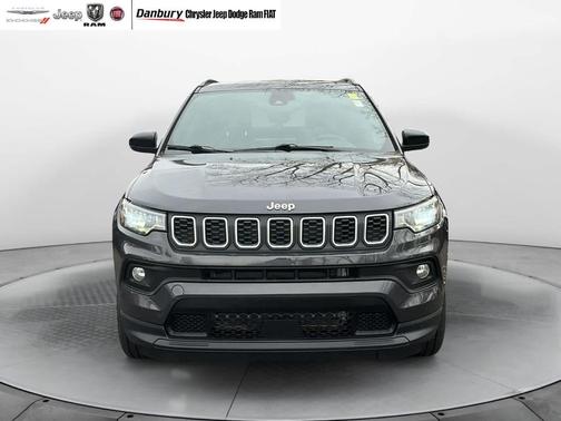 2024 Jeep Compass Latitude Lux