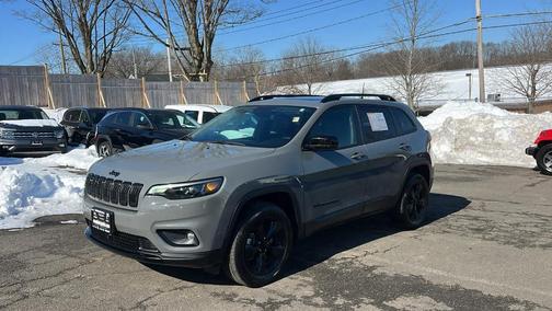 2023 Jeep Cherokee Altitude Lux