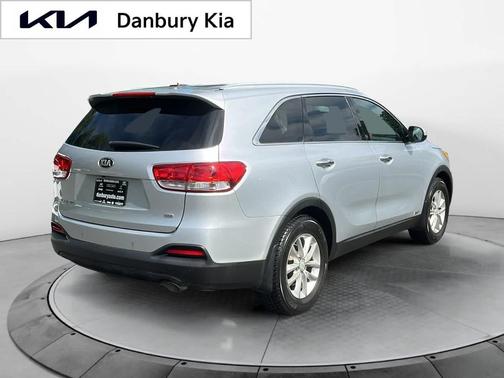 2016 Kia Sorento LX