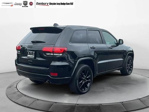 2017 Jeep Grand Cherokee Altitude