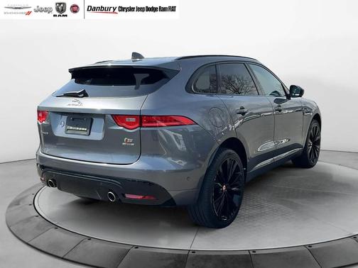 2019 Jaguar F-PACE S
