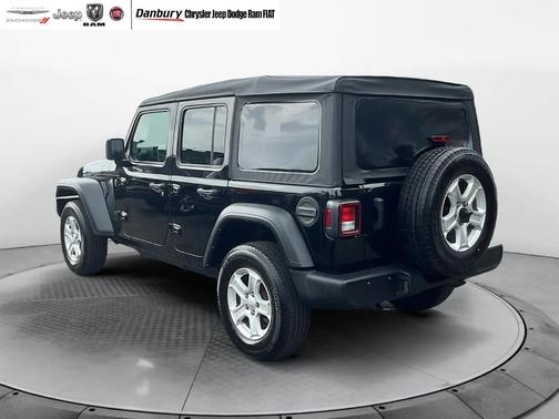2022 Jeep Wrangler Unlimited Sport