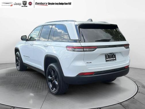 2023 Jeep Grand Cherokee Altitude